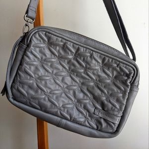 Quilted crossbody Aunts & Uncles Sugar grey leather with quilted design purse